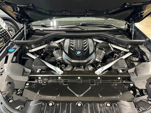 Used 2023 BMW X6 M50i AWD/4WD image 52