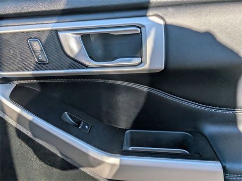 Used 2023 Ford Explorer XLT w/ Equipment Group 202A image 37