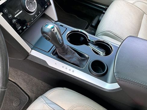 Used 2015 Ford Explorer Limited w/ Equipment Group 302A image 17