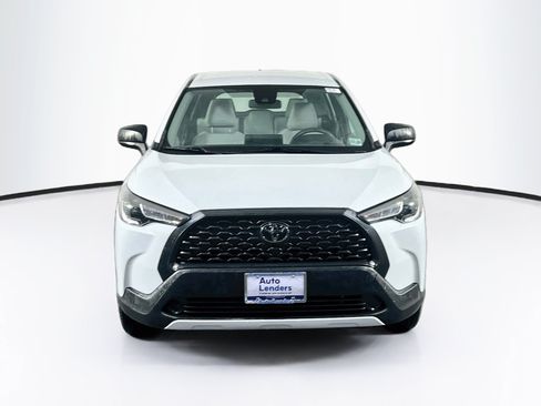 Used 2022 Toyota Corolla Cross L AWD/4WD image 2
