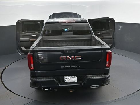 Used 2021 GMC Sierra 1500 Denali w/ Denali Ultimate Package AWD/4WD image 44