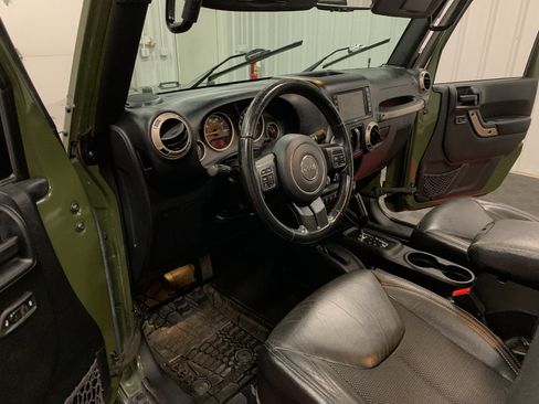 Used 2016 Jeep Wrangler Sahara image 45