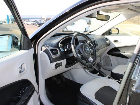 Used 2018 Jeep Compass Latitude w/ Popular Equipment Group image 21