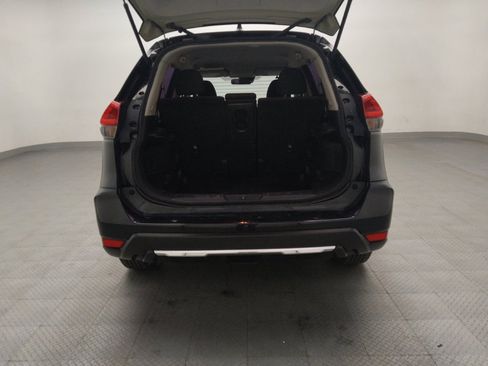 Used 2019 Nissan Rogue S image 29