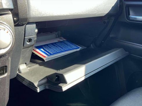 Certified 2022 Toyota 4Runner TRD Off-Road Premium image 31