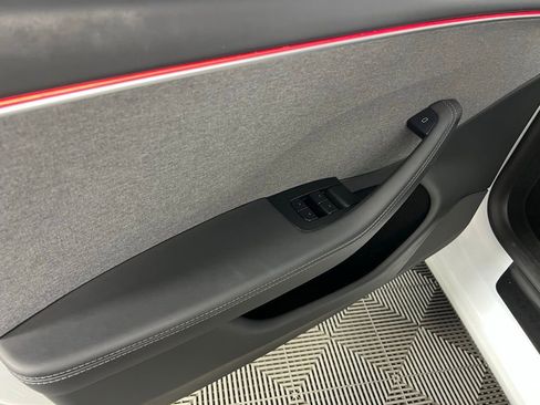 Used 2025 Tesla Model 3 Long Range image 25