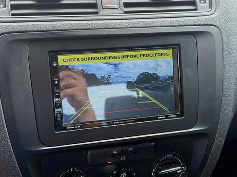 Used 2016 Volkswagen Jetta S image 13