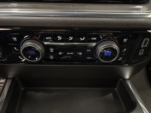 Used 2024 Chevrolet Silverado 1500 High Country w/ Technology Package image 23