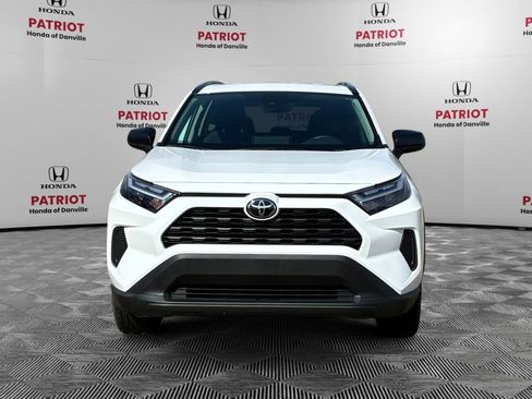 Used 2025 Toyota RAV4 LE image 8