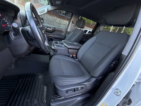 Used 2021 Chevrolet Silverado 1500 LT AWD/4WD image 28