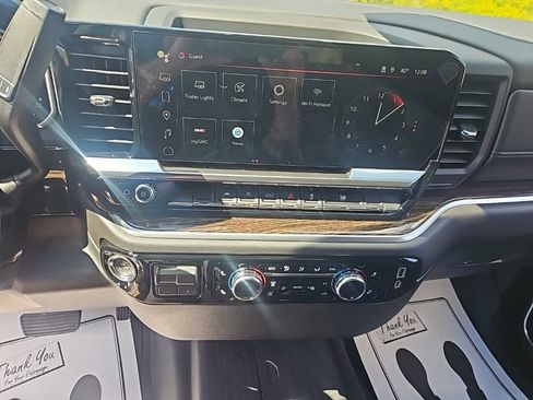 New 2026 GMC Sierra 1500 Elevation w/ LPO, Elevation Black Package image 13