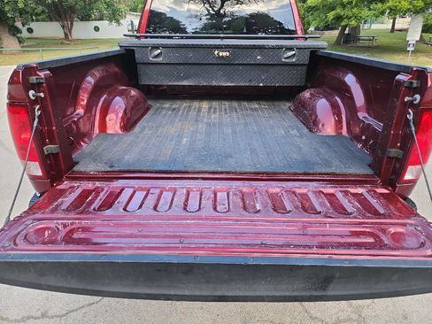 Used 2018 RAM 2500 Tradesman w/ Chrome Appearance Group AWD/4WD image 12