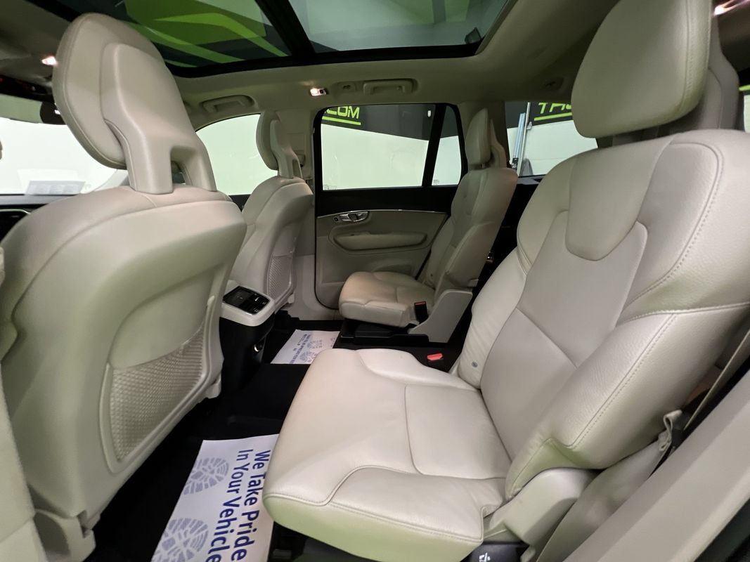 Used 2020 Volvo XC90 T6 Momentum w/ Protection Package Premier AWD/4WD image 28