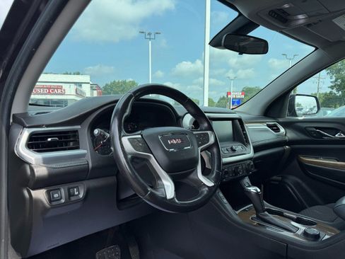 Used 2017 GMC Acadia SLE AWD/4WD image 14