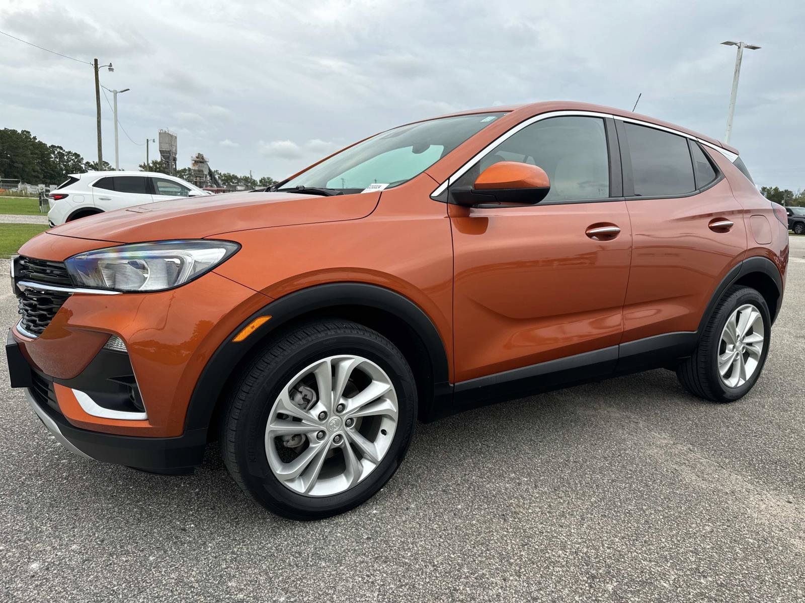 Used 2023 Buick Encore GX Preferred w/ Cold Weather Comfort Package FWD image 8