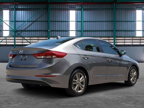 Used 2018 Hyundai Elantra Value Edition FWD image 5
