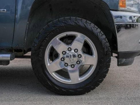 Used 2012 Chevrolet Silverado 2500 LTZ w/ LTZ Plus Package AWD/4WD image 5