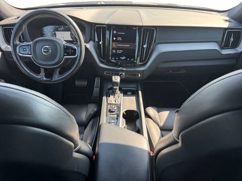 Used 2021 Volvo XC60 T6 R-Design image 10