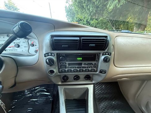 Used 2001 Ford Explorer Sport Trac 4dr image 15