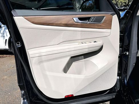 New 2026 Volkswagen Atlas SE FWD image 10