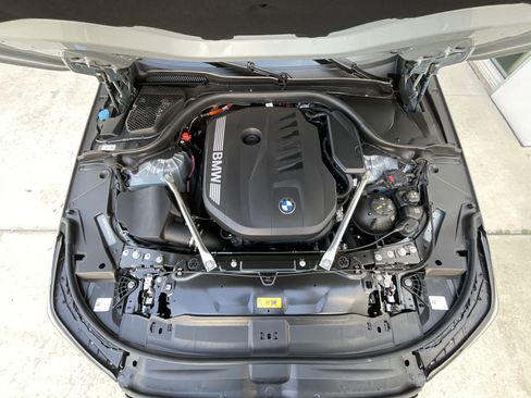 New 2026 BMW 550e xDrive AWD/4WD image 35