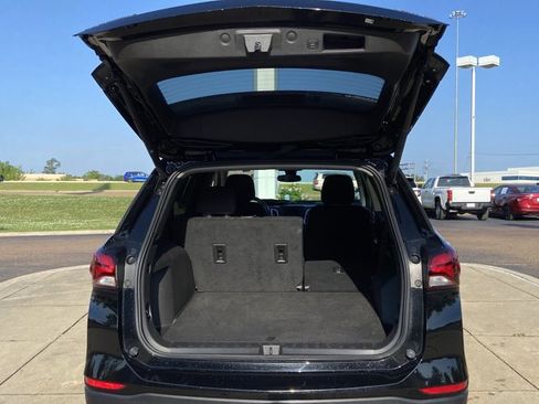 Used 2024 Chevrolet Equinox LT image 26