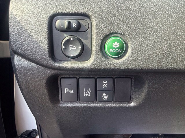 Used 2018 Honda Pilot Elite image 17
