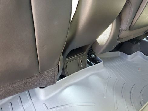 Used 2021 Buick Encore GX Preferred w/ Sport Touring Package image 29