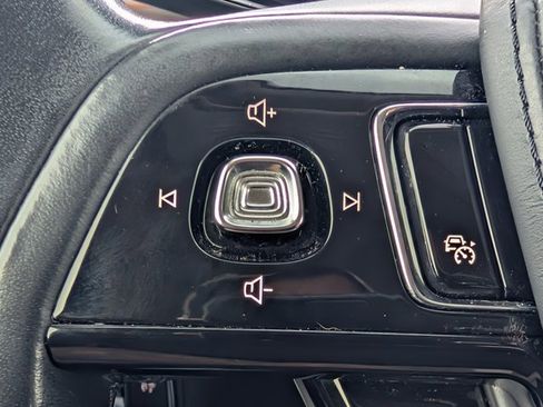 Used 2022 Lincoln Aviator Reserve w/ Equipment Group 201A image 22