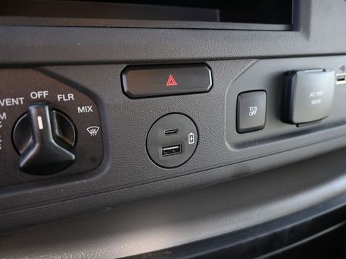 New 2025 Ford E-450 and Econoline 450 Super Duty w/ Power Equipment Group image 29