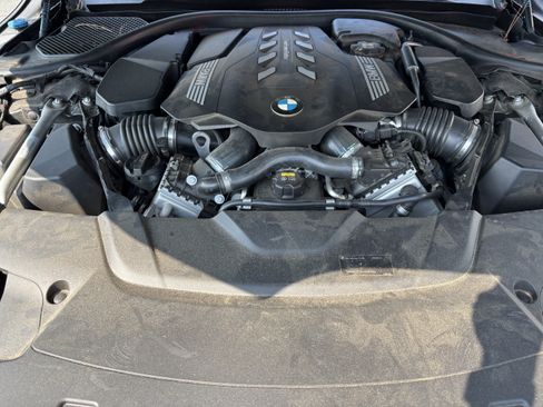 Used 2020 BMW 750i xDrive w/ Executive Package AWD/4WD image 36