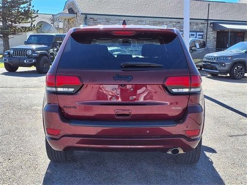 Used 2022 Jeep Grand Cherokee Laredo X image 18