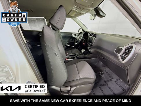 Certified 2025 Kia Soul LX w/ LX Technology Package FWD image 32