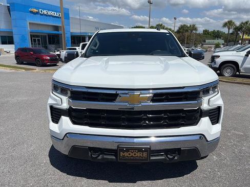 Used 2025 Chevrolet Silverado 1500 LT image 8