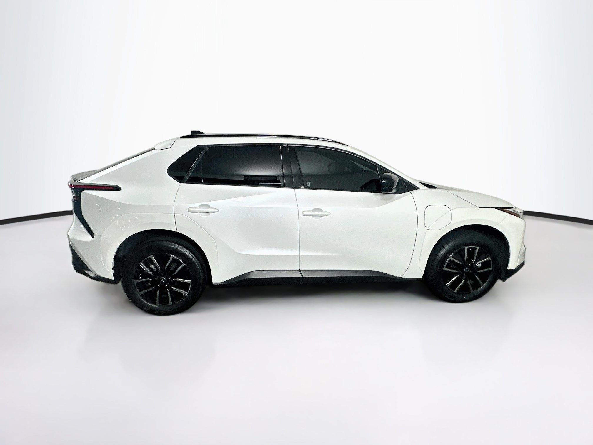 Used 2026 Toyota bZ FWD image 10