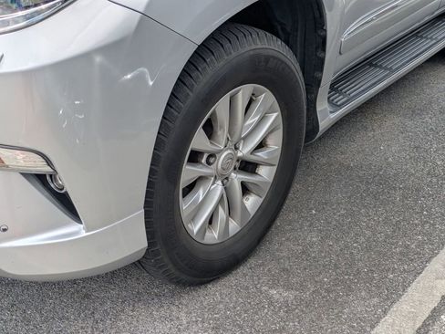 Used 2016 Lexus GX 460 w/ Premium Package image 5