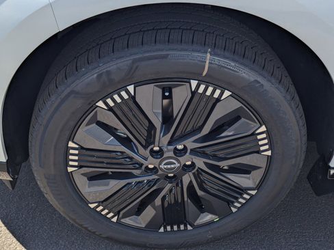New 2026 Nissan Murano Platinum w/ Cargo Package AWD/4WD image 7