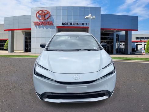 New 2026 Toyota Prius Plug-In Hybrid image 4