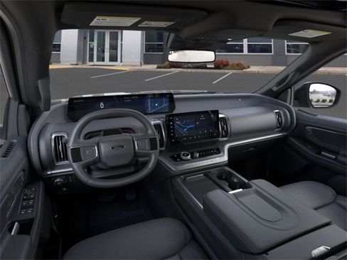 New 2026 Ford Expedition Platinum image 9