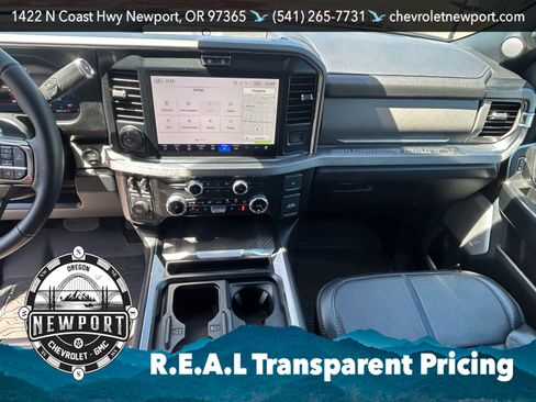 Used 2025 Ford F350 Platinum w/ FX4 Off-Road Package AWD/4WD image 22