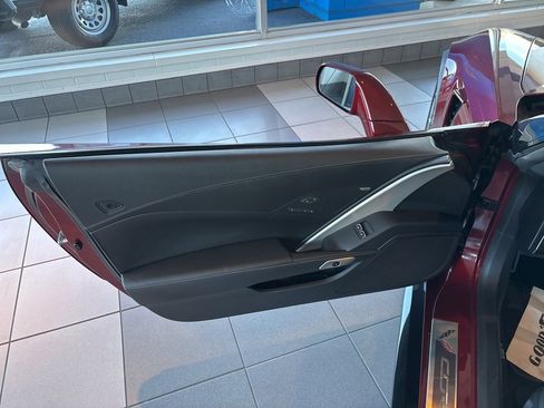 Used 2018 Chevrolet Corvette Grand Sport image 6