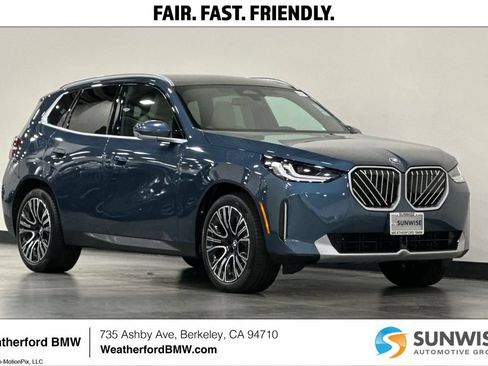 Used 2025 BMW X3 xDrive30i AWD/4WD image 1