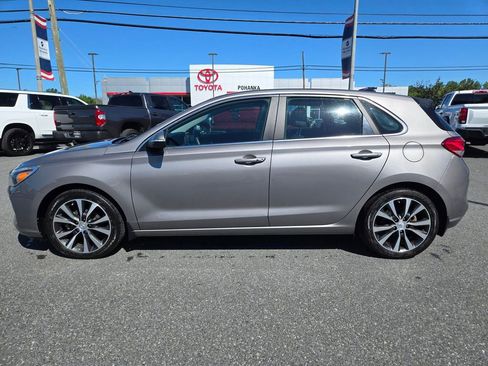 Used 2020 Hyundai Elantra GT w/ Style Package 02 FWD image 8