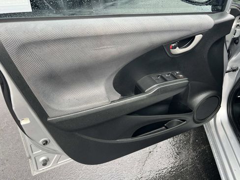 Used 2012 Honda Fit image 6