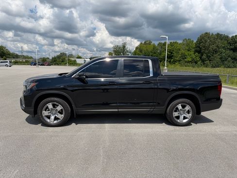 Certified 2025 Honda Ridgeline RTL image 2