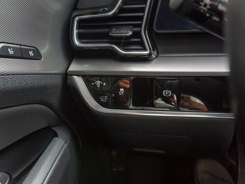 Used 2024 Kia Sportage SX FWD image 28