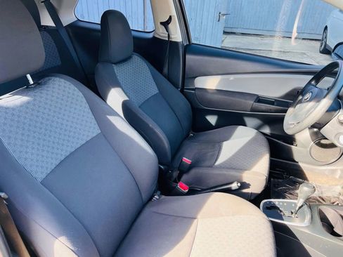 Used 2015 Toyota Yaris L image 15