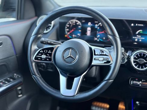 Used 2023 Mercedes-Benz GLA 250 4MATIC image 12
