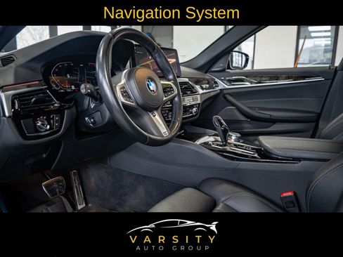 Used 2022 BMW 530i xDrive w/ M Sport Package image 9