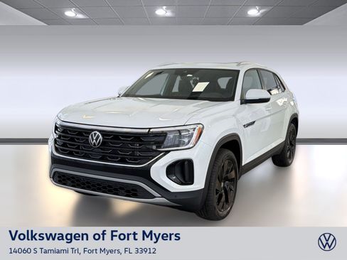 New 2026 Volkswagen Atlas Cross Sport SE FWD image 1